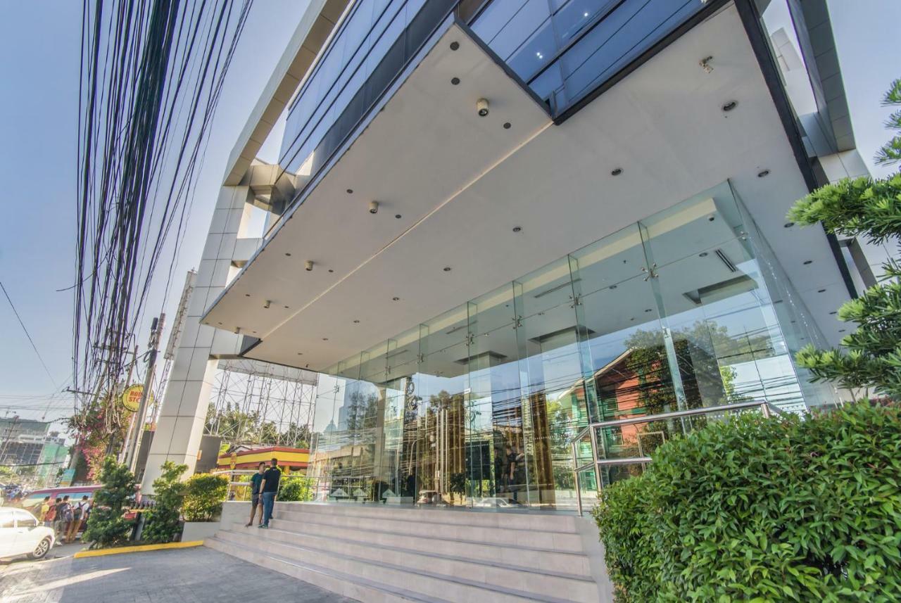 Free Netflix Condo Near It Park With 32-Inch Samsung Hdtv 宿务 外观 照片
