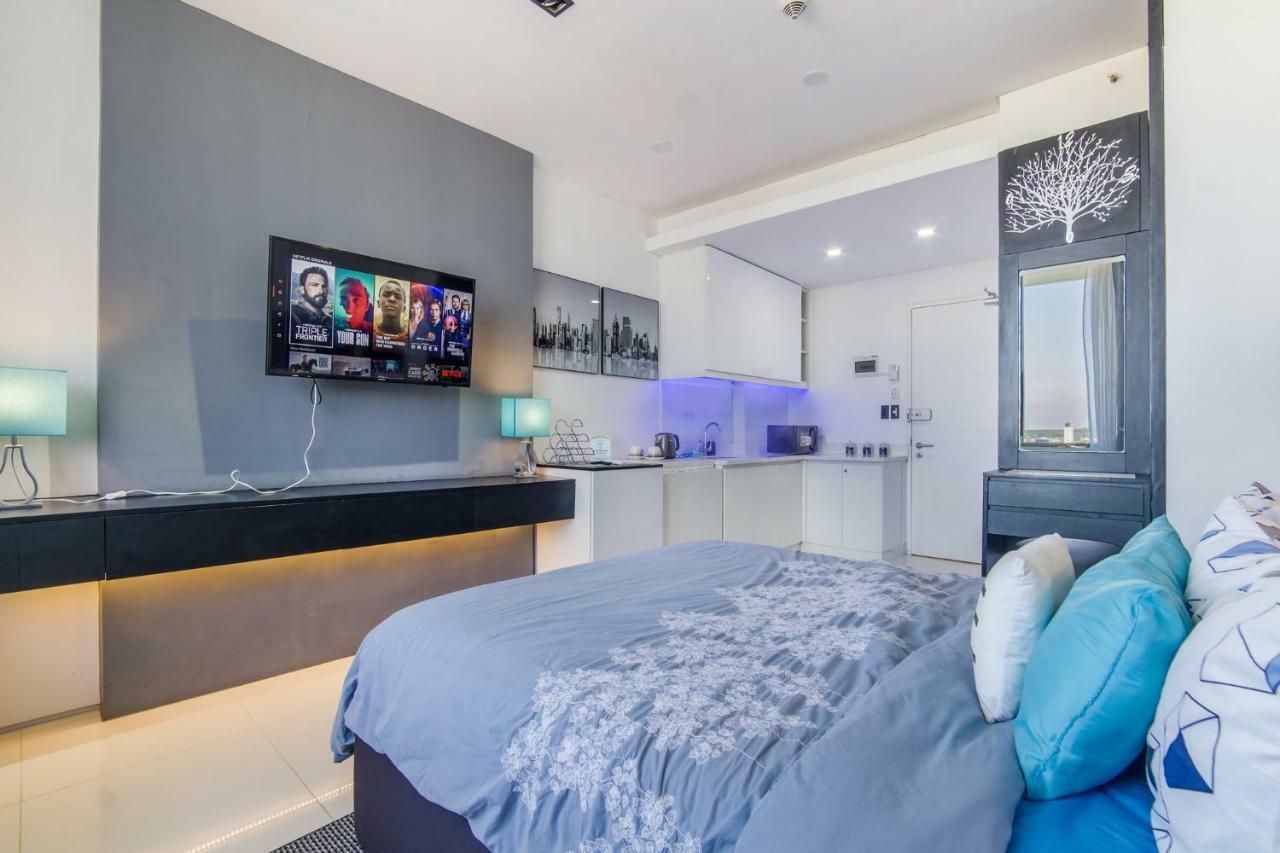Free Netflix Condo Near It Park With 32-Inch Samsung Hdtv 宿务 外观 照片