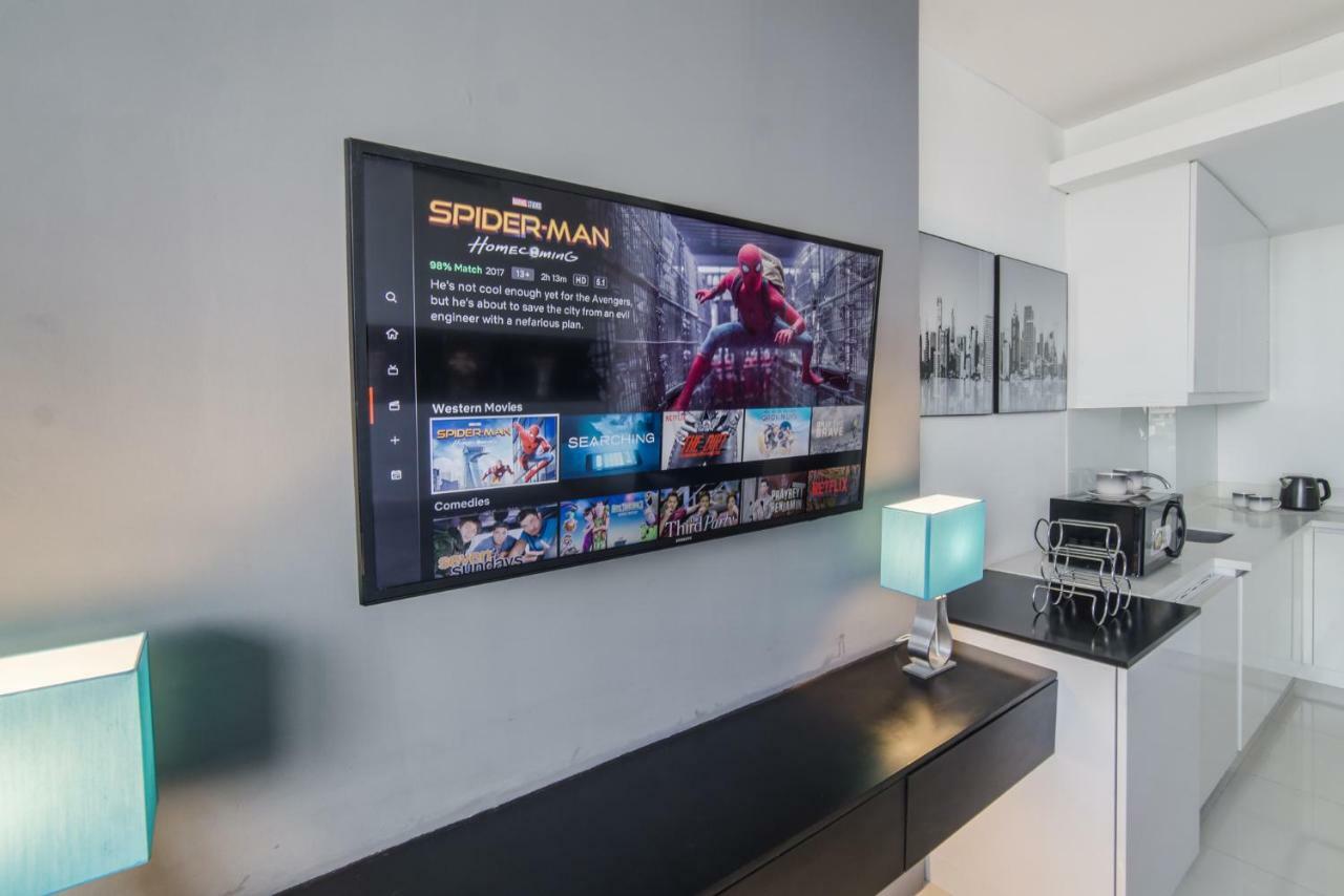 Free Netflix Condo Near It Park With 32-Inch Samsung Hdtv 宿务 外观 照片